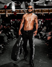 Load image into Gallery viewer, 60% Off Snake Charmer Jeans