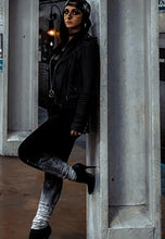 Load image into Gallery viewer, So Faded Jeans